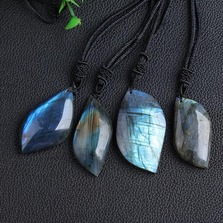 Magický Mesiacový Kameň Náhrdelník