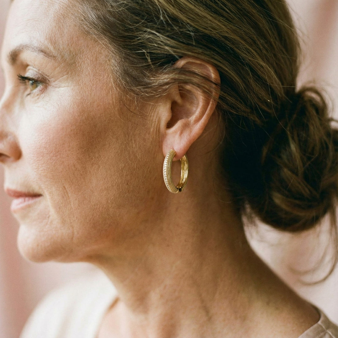 Vintage náušnice zlaté s elegantným vzorom