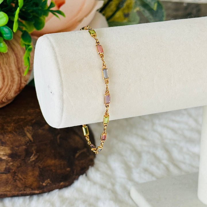 Náramok Isabella s Multicolorovanými Kameňmi