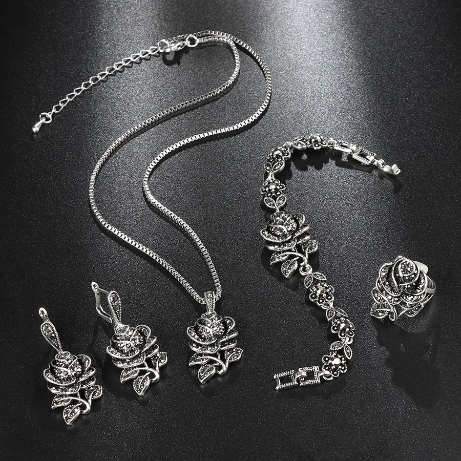 Elegantný set zo striebra so zirkónom